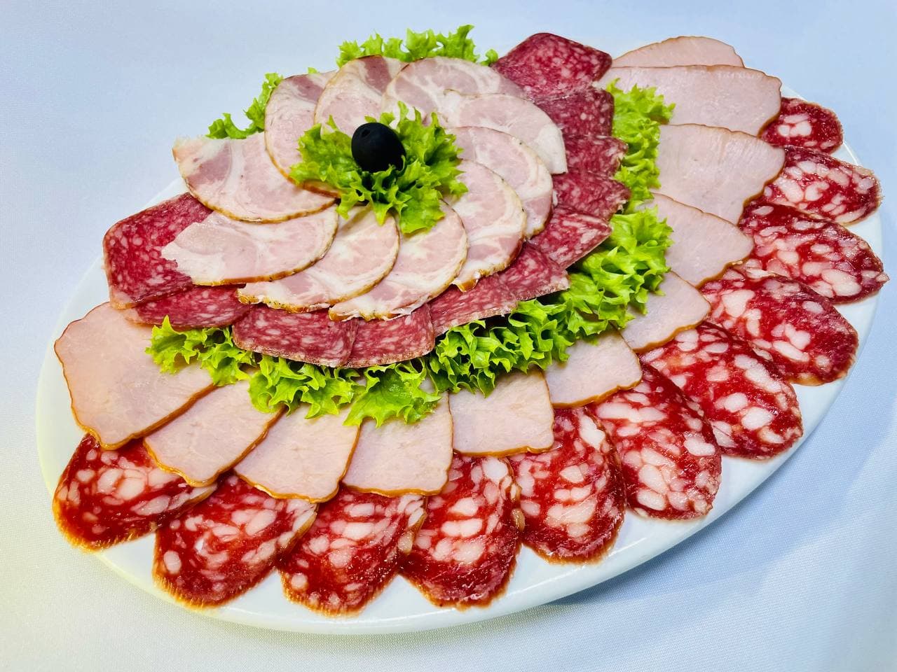 Ассорти мясное