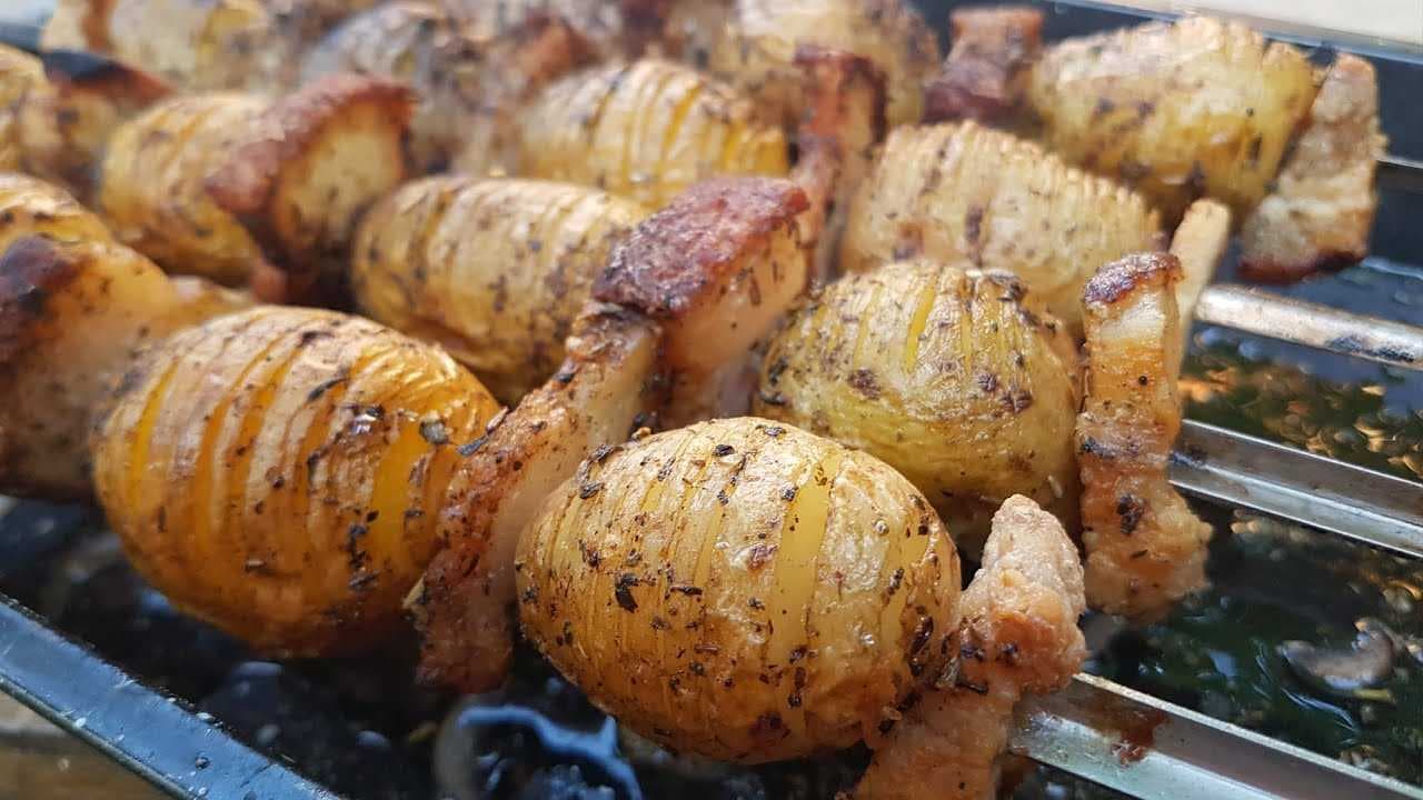 Картофель на мангале